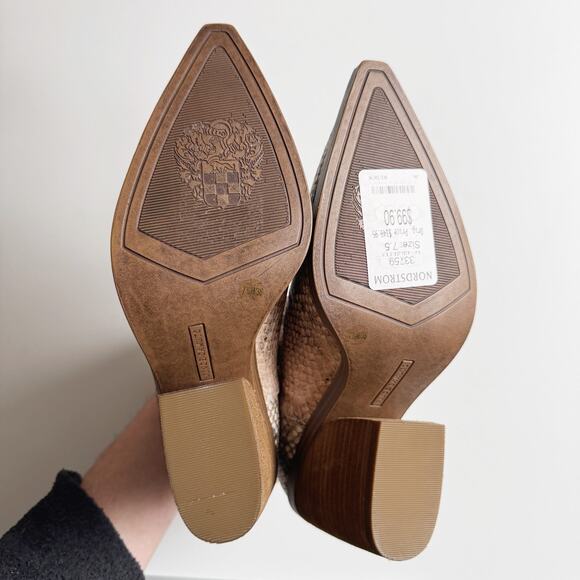 NWT Vince Camuto Gigietta Snake Print Ankle Bootie Size 7.5 - Picture 8 of 8